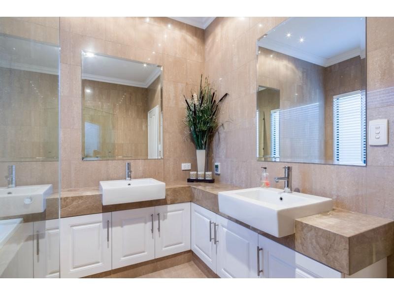 84 Russell Road, Madeley WA 6065