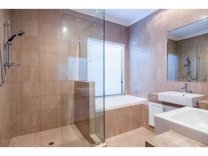 84 Russell Road, Madeley WA 6065