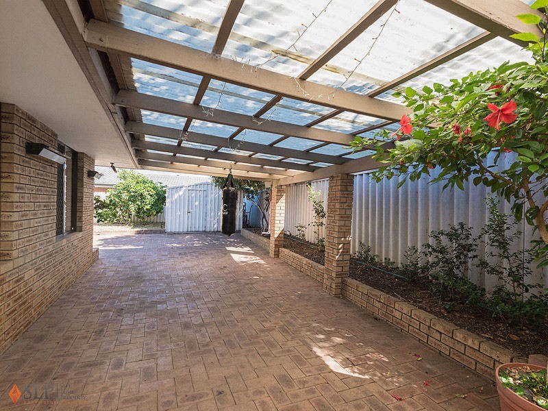 2 Plumridge Way, South Lake WA 6164