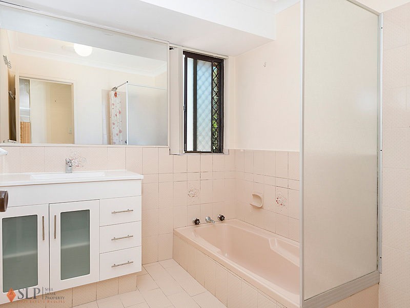 2 Plumridge Way, South Lake WA 6164