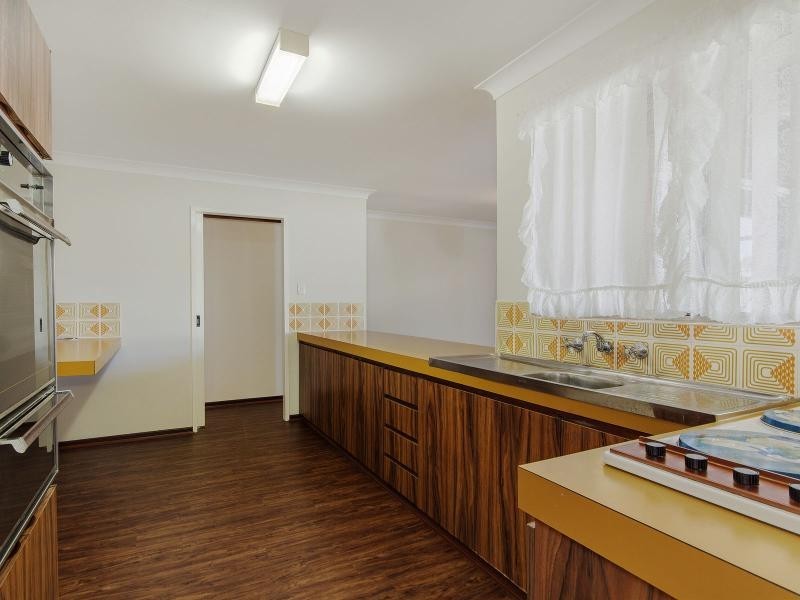 9 Cutter Road, Waikiki WA 6169