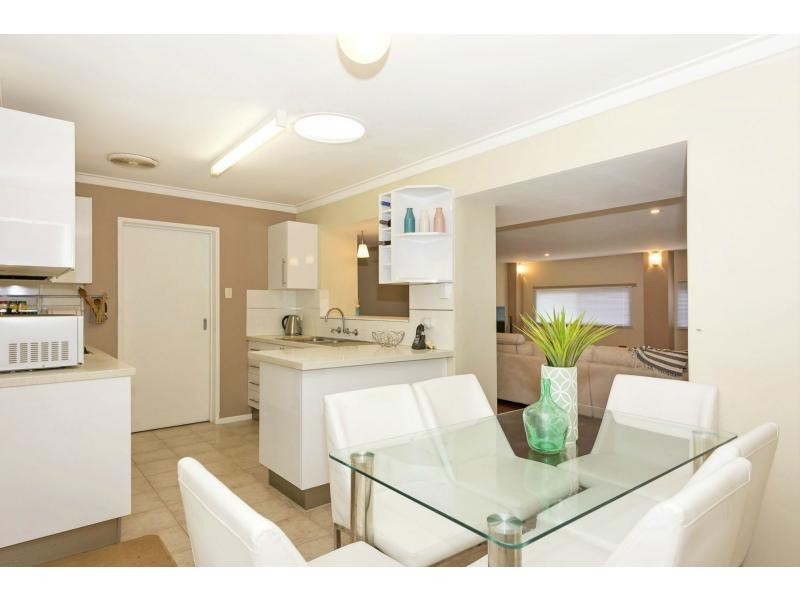 12 Meldrum Way, Koondoola WA 6064