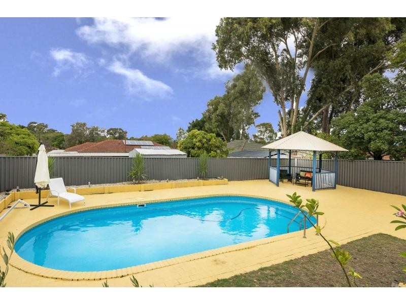 12 Meldrum Way, Koondoola WA 6064