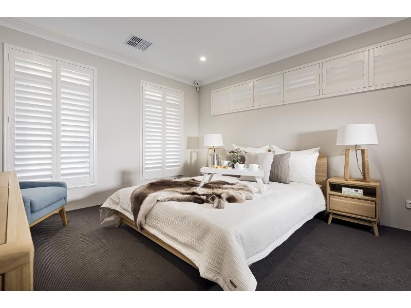 27 Radiant Glade, Eglinton WA 6034