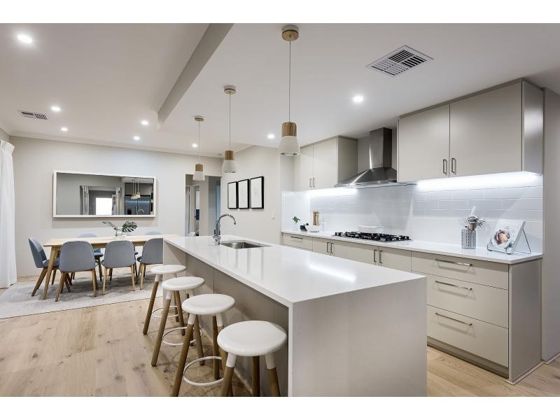 27 Radiant Glade, Eglinton WA 6034