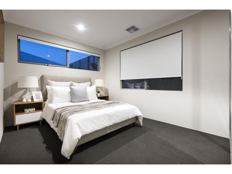 27 Radiant Glade, Eglinton WA 6034