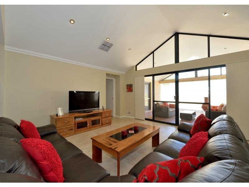 6 Antero Road, Secret Harbour WA 6173