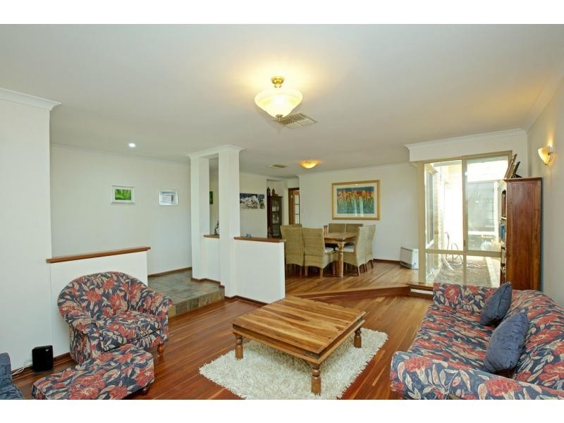 15 Inlet Grove, Mullaloo WA 6027