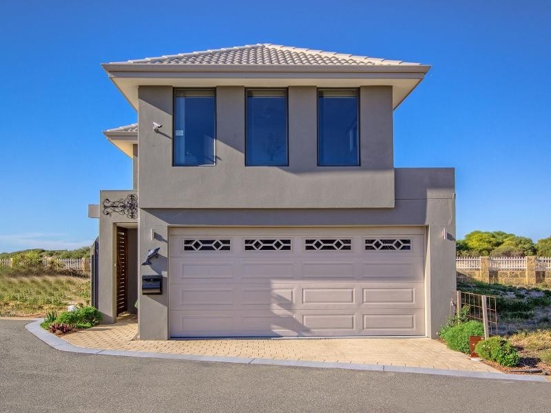 9/2 Long Beach Rise, Port Kennedy WA 6172