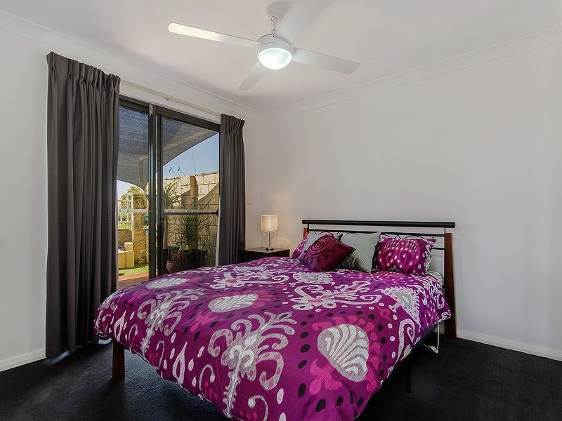 9/2 Long Beach Rise, Port Kennedy WA 6172