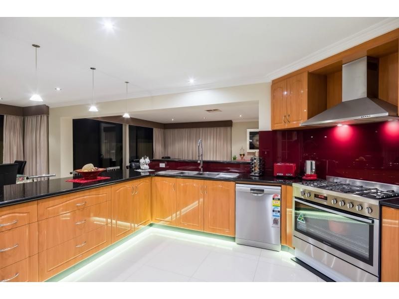 5 Chisholm Link, Madeley WA 6065