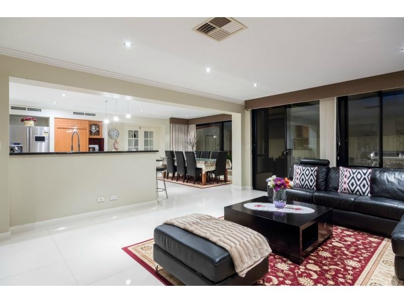 5 Chisholm Link, Madeley WA 6065