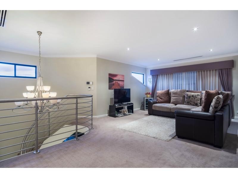 5 Chisholm Link, Madeley WA 6065
