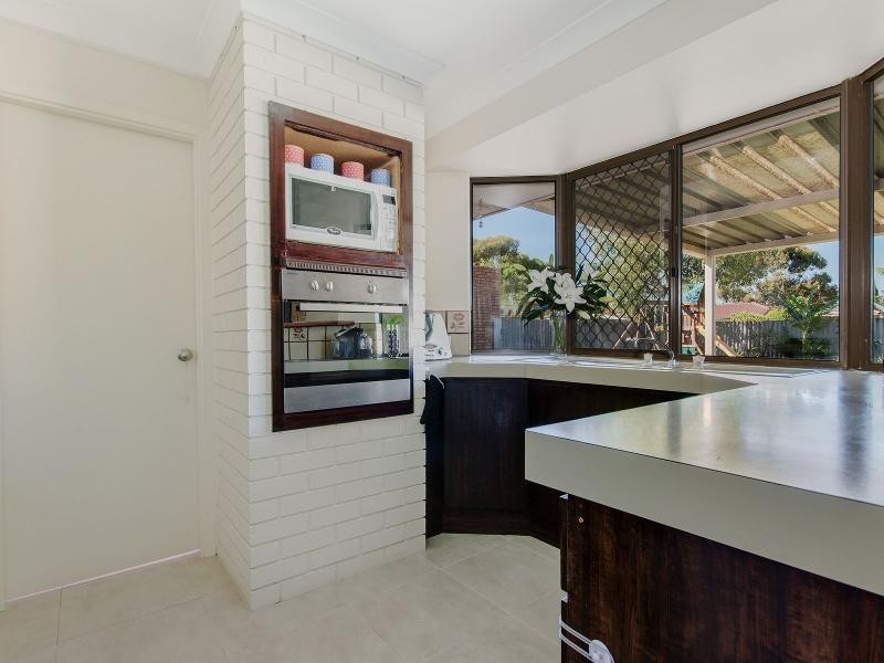 37 Hennessy Way, Rockingham WA 6168