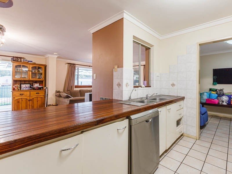 38 Rendell Way, Koondoola WA 6064