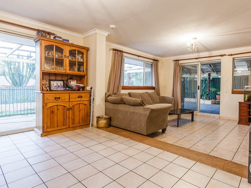 38 Rendell Way, Koondoola WA 6064