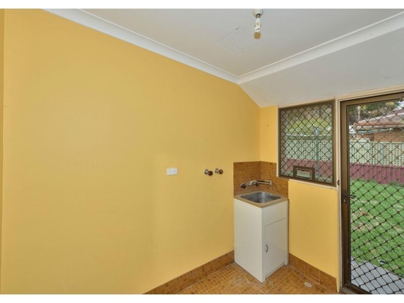 86 Leighton Road, Halls Head WA 6210