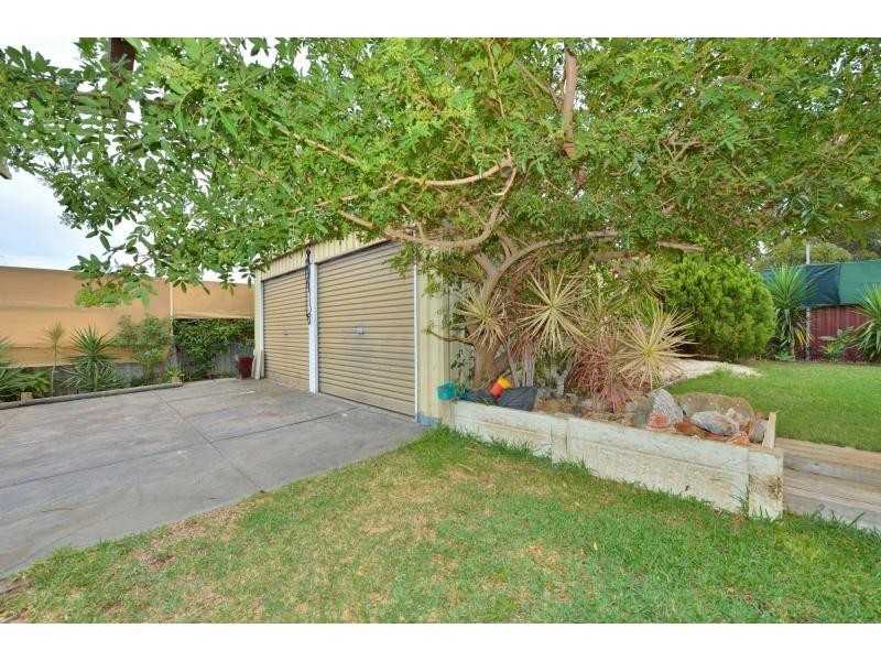 86 Leighton Road, Halls Head WA 6210