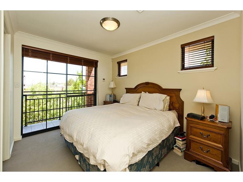 3/4 Lichfield Street, Victoria Park WA 6100