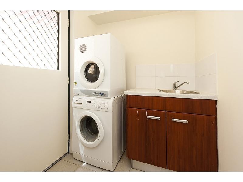 3/4 Lichfield Street, Victoria Park WA 6100