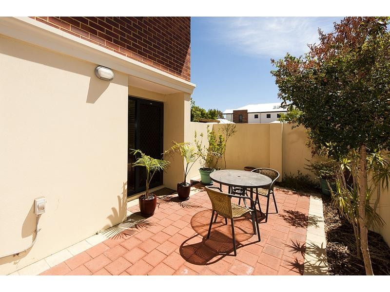 3/4 Lichfield Street, Victoria Park WA 6100