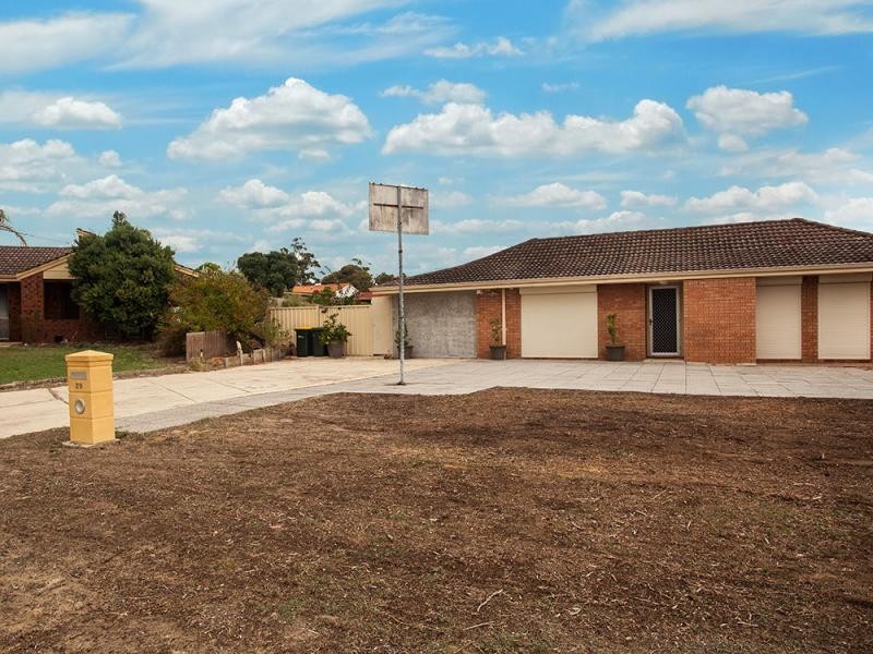 29 Parmelia Way, Craigie WA 6025