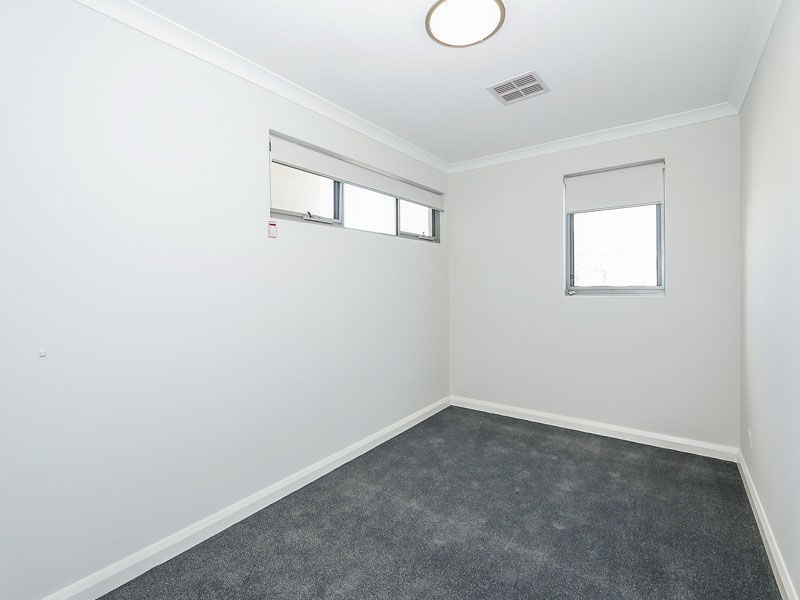 18 Mackerel Circuit, Alkimos WA 6038
