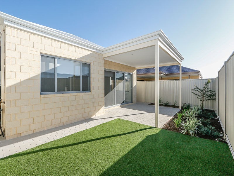 18 Mackerel Circuit, Alkimos WA 6038