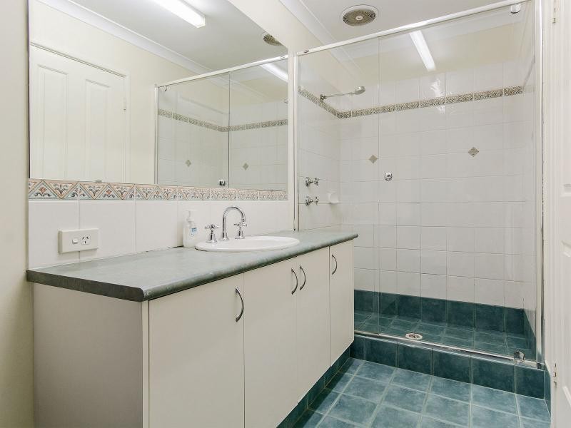 8 Mitford Grove, Port Kennedy WA 6172