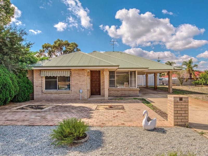 15 Mekong Way, Greenfields WA 6210