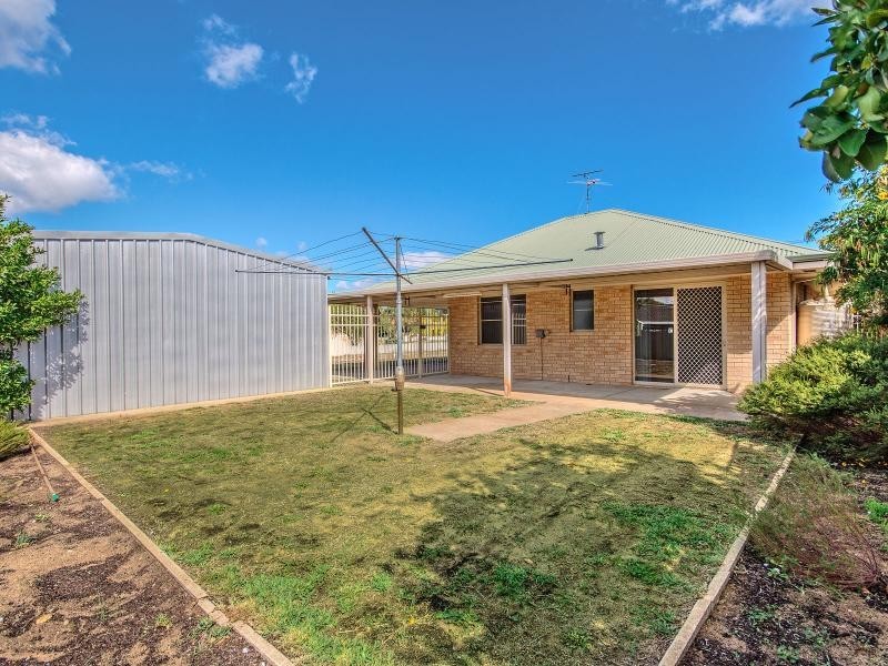 15 Mekong Way, Greenfields WA 6210