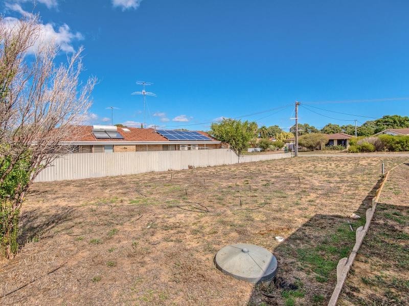15 Mekong Way, Greenfields WA 6210