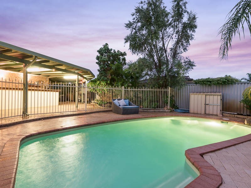 53 Pelican Parade, Ballajura WA 6066