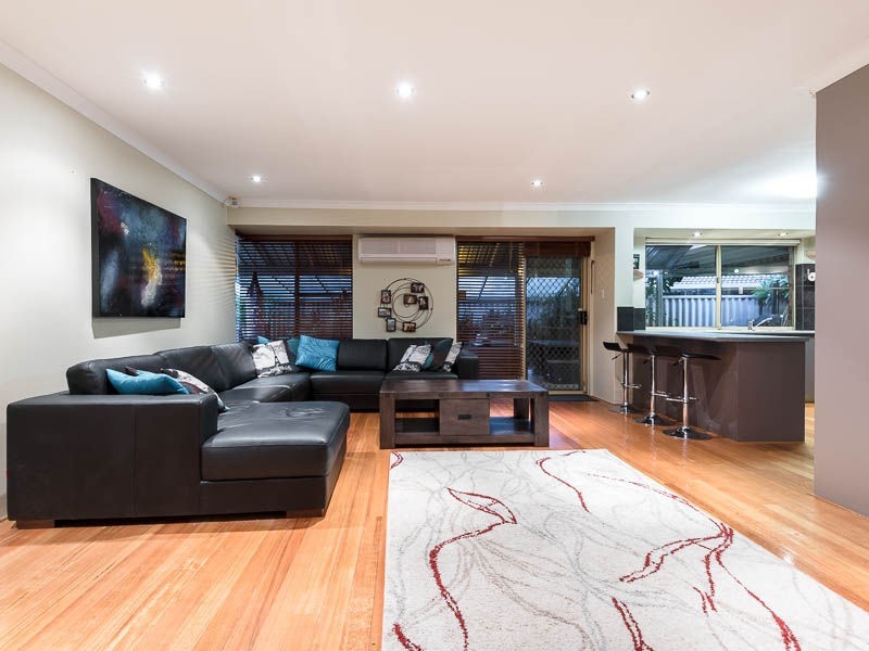 53 Pelican Parade, Ballajura WA 6066