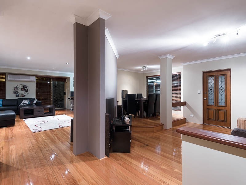 53 Pelican Parade, Ballajura WA 6066