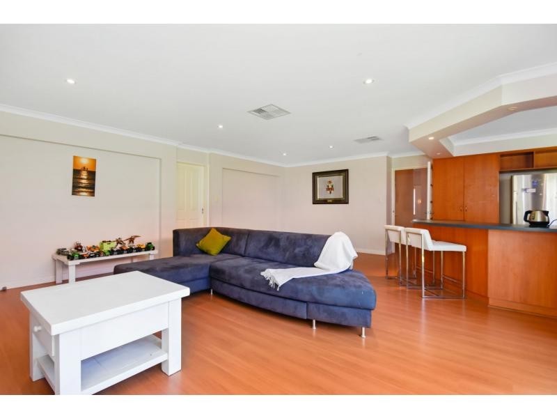 10 Abrolhos Drive, Heathridge WA 6027