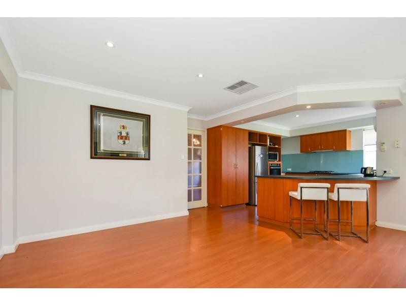 10 Abrolhos Drive, Heathridge WA 6027