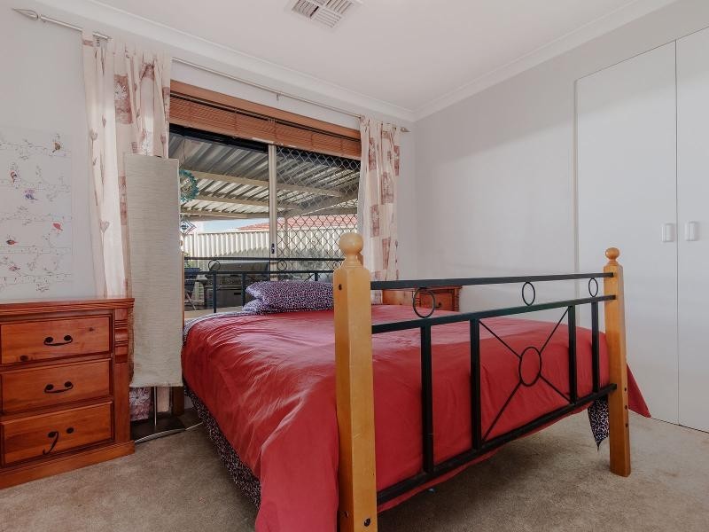 18 St Tropez Court, Port Kennedy WA 6172