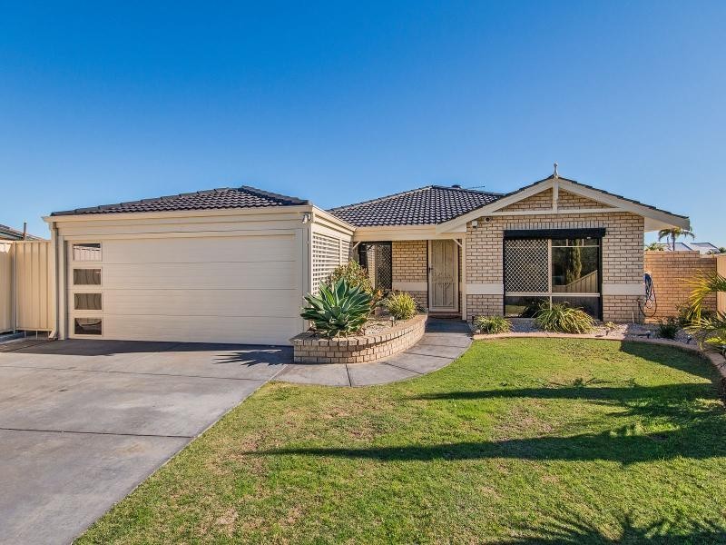 18 St Tropez Court, Port Kennedy WA 6172