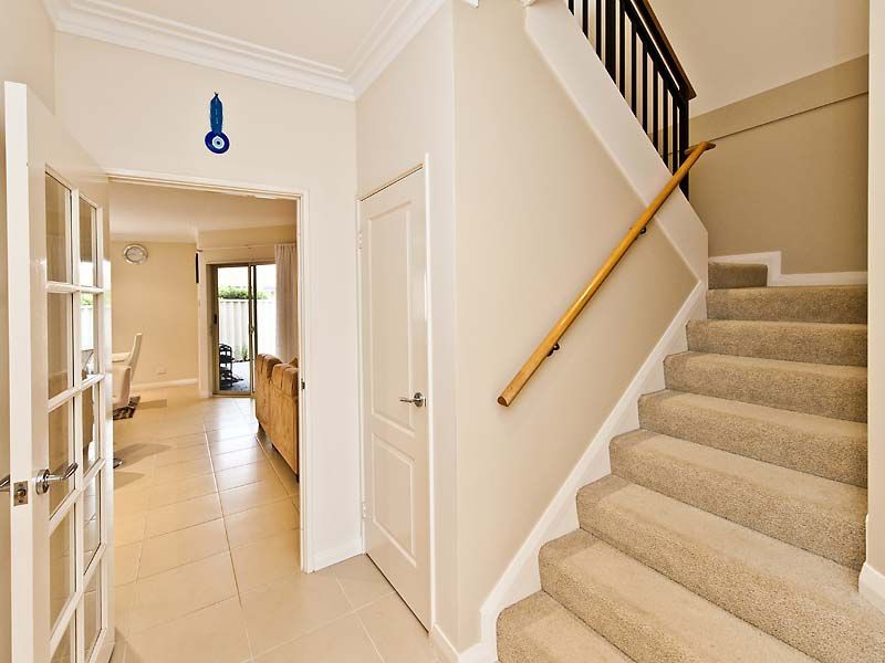 2 Fermaner Street, Karrinyup WA 6018