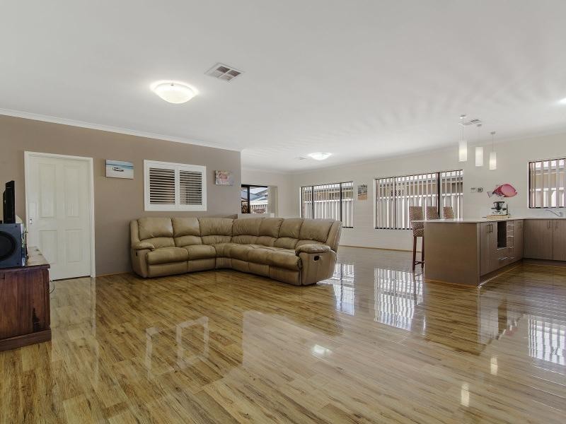 18 Swifts Court, Rockingham WA 6168