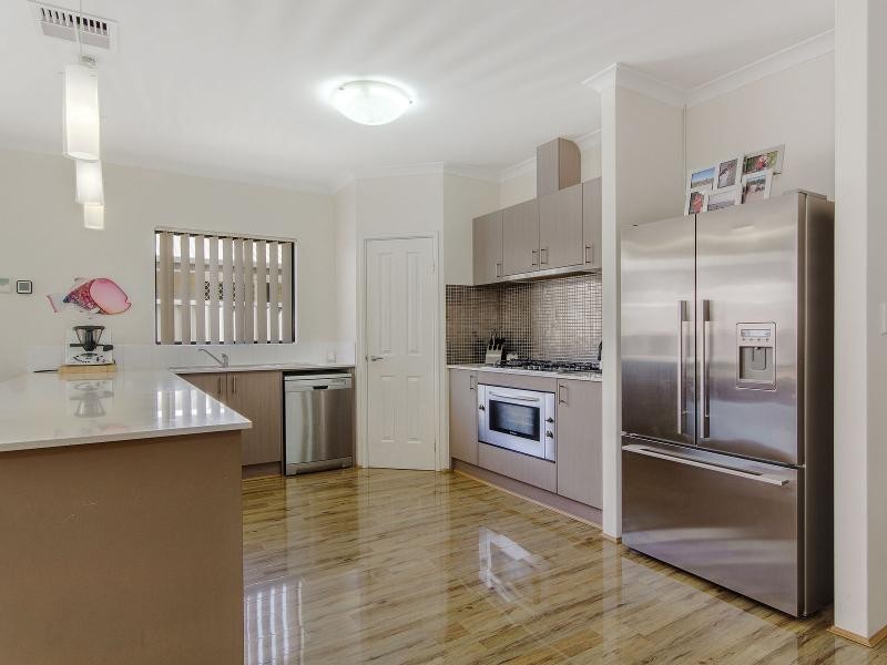 18 Swifts Court, Rockingham WA 6168