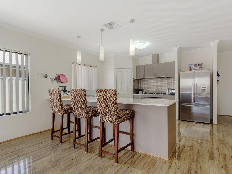 18 Swifts Court, Rockingham WA 6168