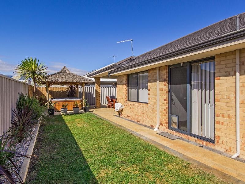 18 Swifts Court, Rockingham WA 6168