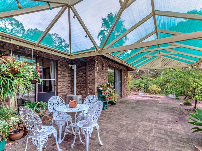 12 Hinkler Road, Kalamunda WA 6076