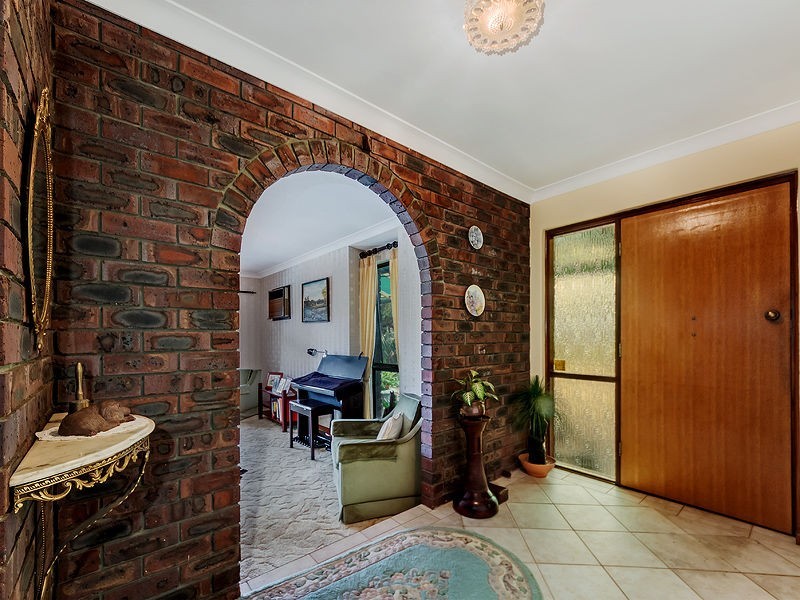 12 Hinkler Road, Kalamunda WA 6076