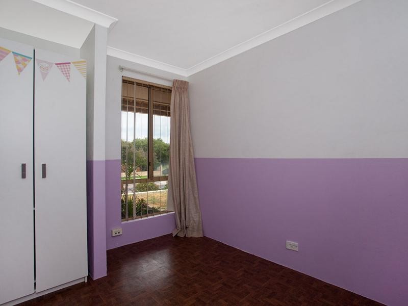 43 Casuarina Drive, Halls Head WA 6210