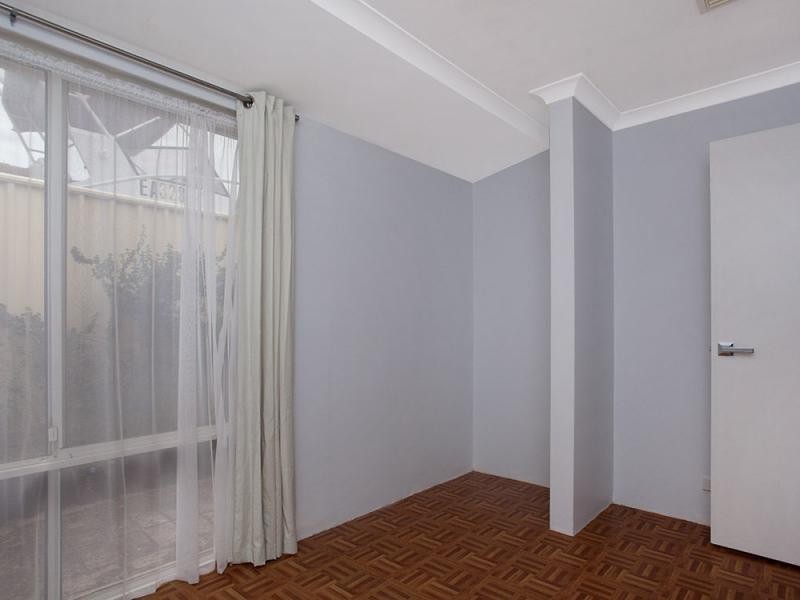 43 Casuarina Drive, Halls Head WA 6210