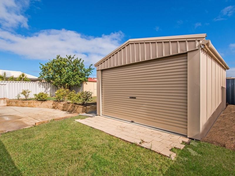 8 Gazelle Pass, Warnbro WA 6169