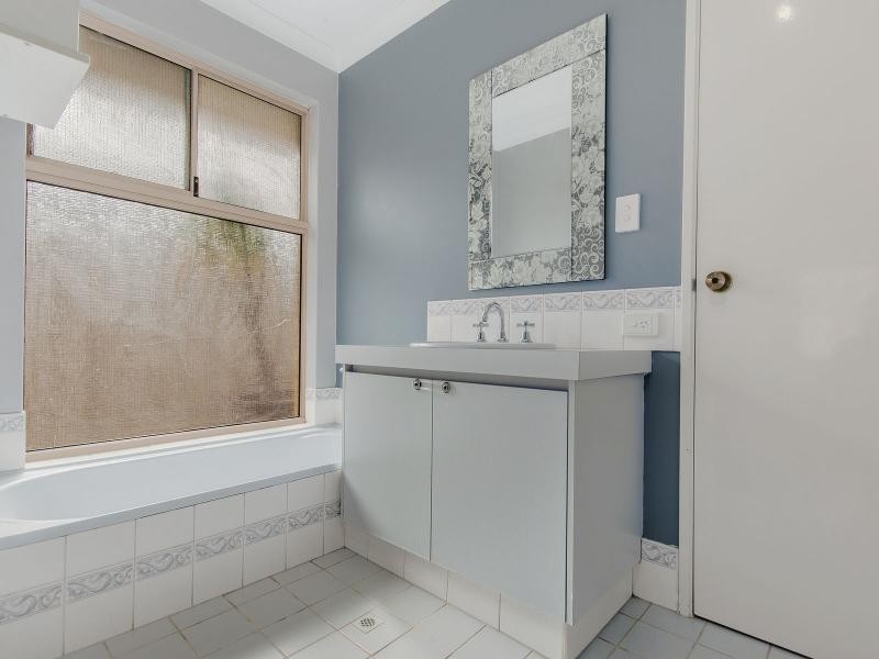 8 Gazelle Pass, Warnbro WA 6169